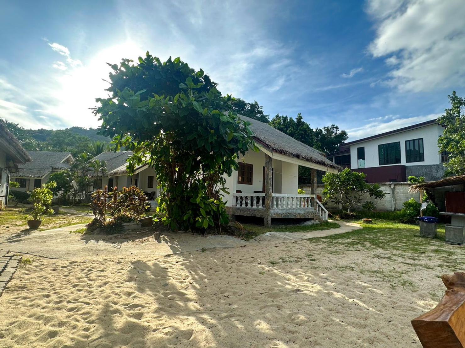 Phuwadee Resort Thong Nai Pan Noi Exterior photo