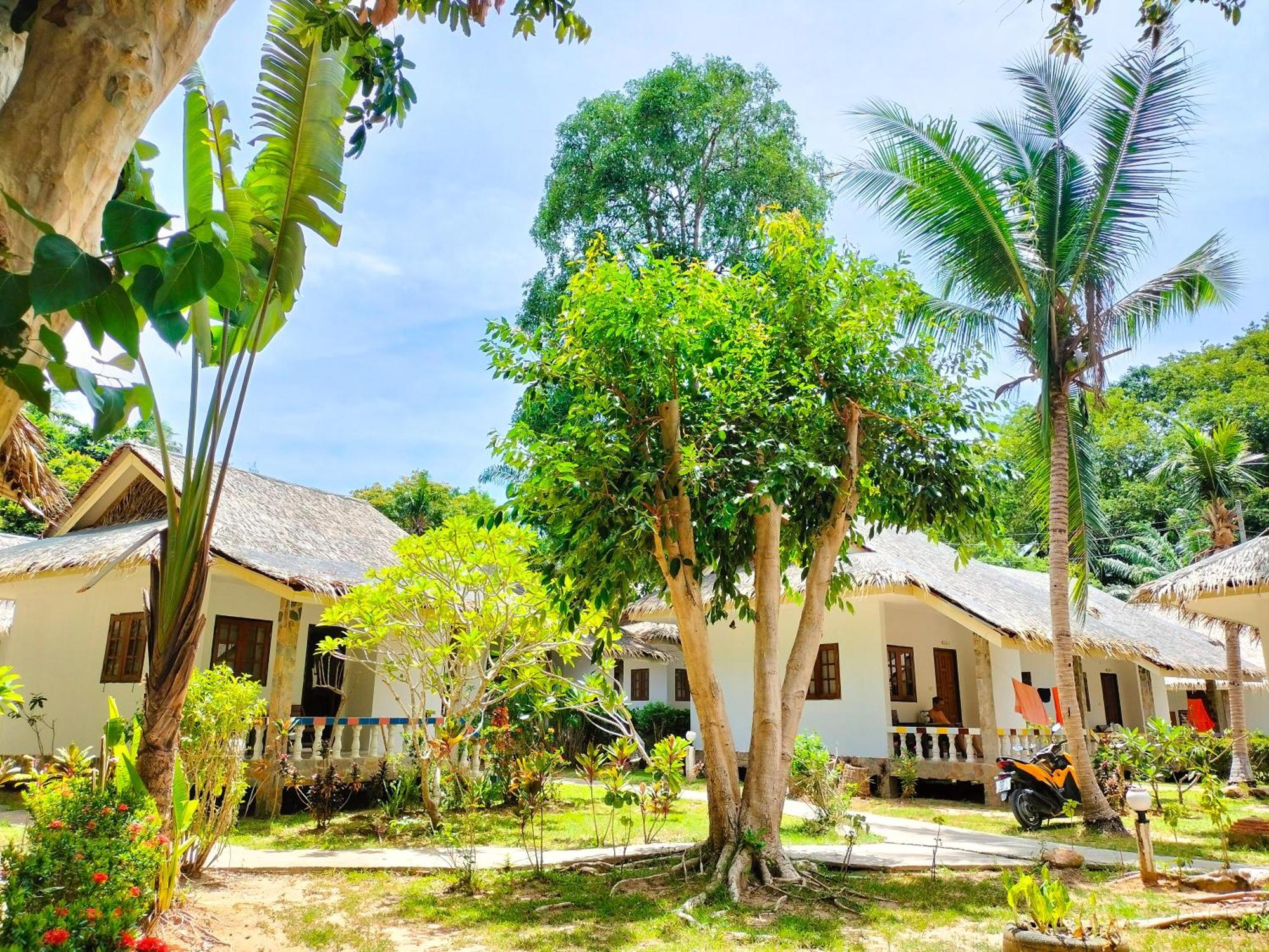 Phuwadee Resort Thong Nai Pan Noi Exterior photo