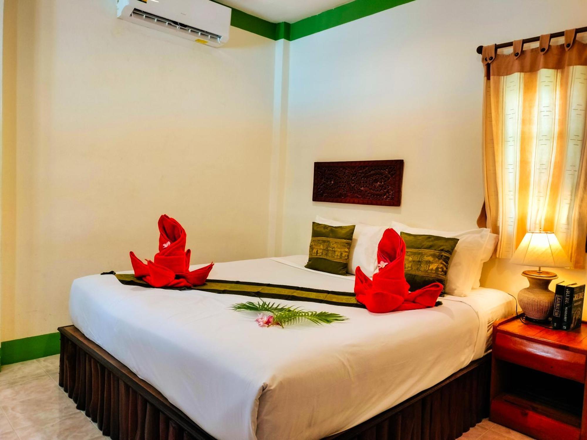 Phuwadee Resort Thong Nai Pan Noi Exterior photo