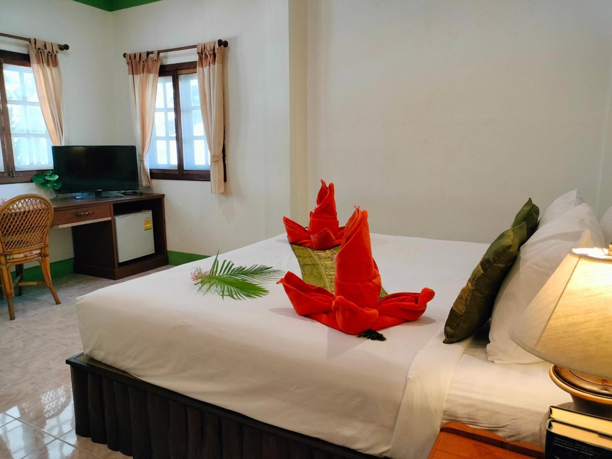 Phuwadee Resort Thong Nai Pan Noi Exterior photo