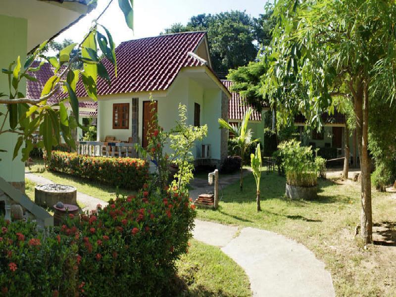 Phuwadee Resort Thong Nai Pan Noi Exterior photo